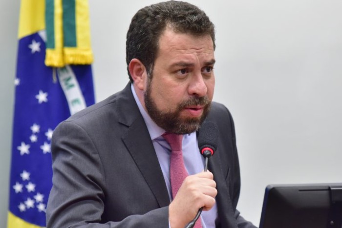 Comissão aprova desembarque fora do ponto de ônibus durante a noite