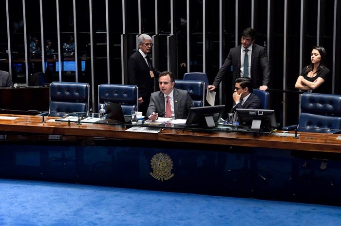 Prefeituras e DF devem divulgar demanda por vagas em creches, aprova Senado