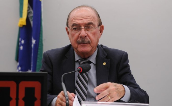 Comissão aprova proibição de cortes orçamentários em programas de distribuição de renda