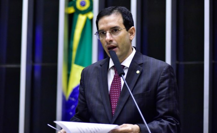 Comissão aprova criação de fundo federal para financiar combate a epidemias e pandemias