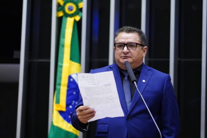 Comissão aprova projeto que estimula pós-graduação para professores da educação básica