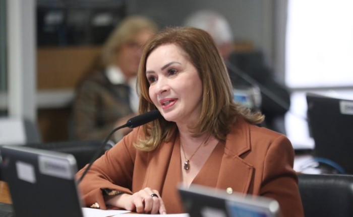 Comissão aprova projeto para qualificar profissionais que trabalham em salas de aula inclusivas