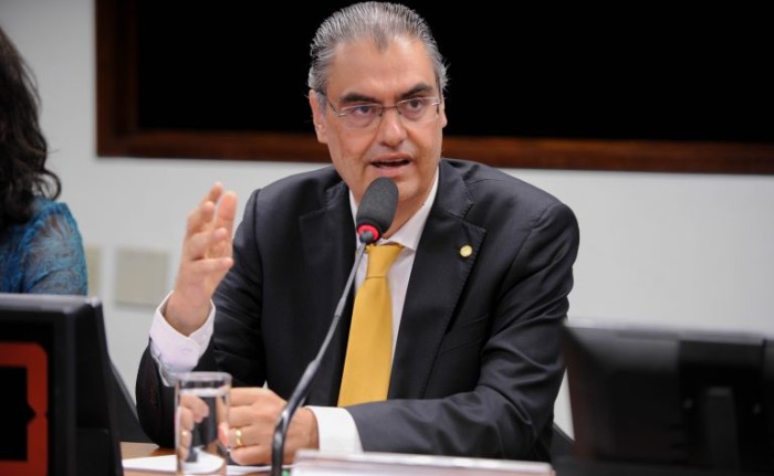 Comissão sobre direito digital debate digitalização e registros públicos