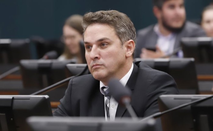 Projeto concede gratuidade de justiça a portadores de doenças graves