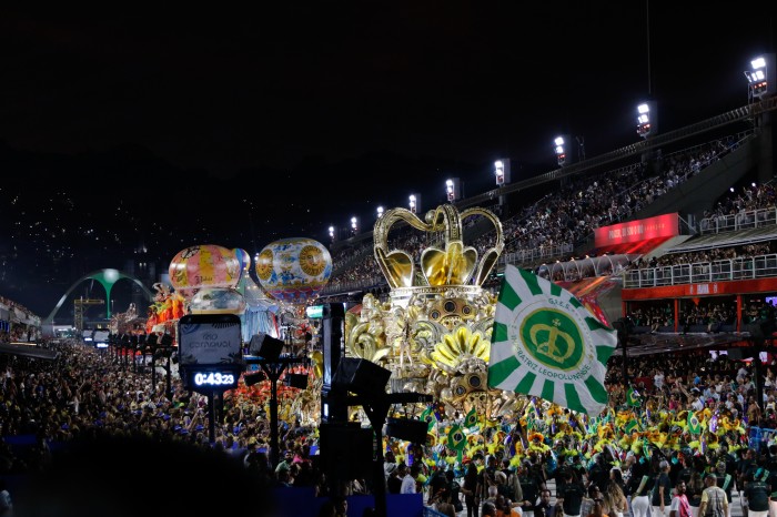 União de agremiações defende parque industrial do carnaval