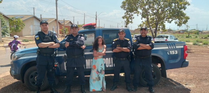 Adolescente comemora aniversário de 13 anos com visita da Guarda Metropolitana de Palmas