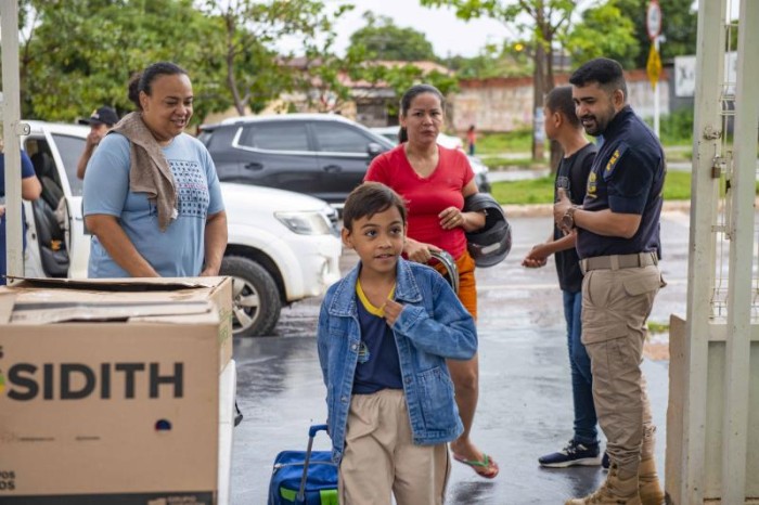Vigias escolares aplicam conhecimentos adquiridos durante capacitação específica em segurança