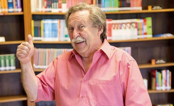 Escritor Pedro Bandeira concede entrevista à Radio Sintonia Capital