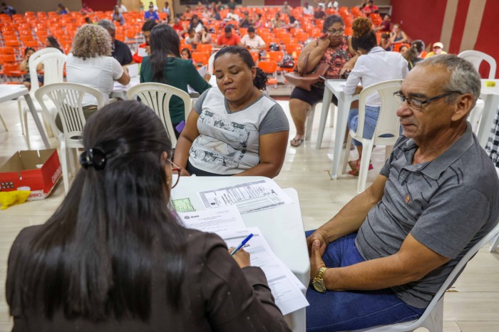 Mutirão de regularização no setor Córrego Machado traz segurança jurídica e esperança aos moradores