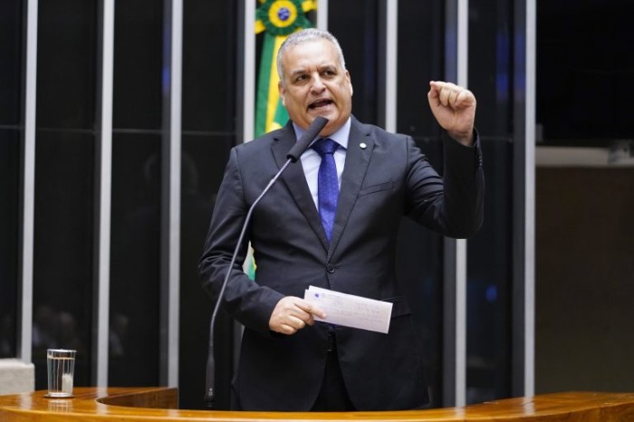 Projeto prevê internação compulsória de pessoa inimputável que comete crime hediondo