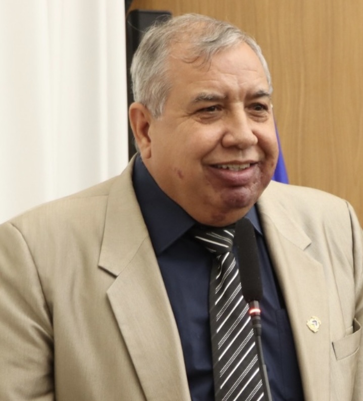 Vereador Jucelino Rodrigues pede a substituição das tampas de proteção dos bueiros no setor Santa Bárbara