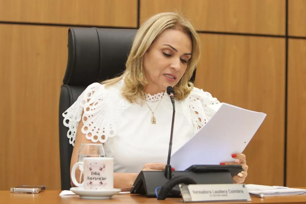 Educação e saúde de Palmas são alvos de críticas de Laudecy Coimbra