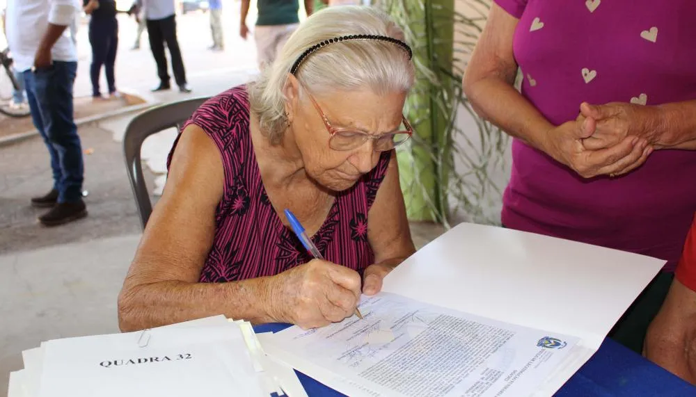 Governo do Tocantins avança em projetos de Parcerias Público-Privadas e beneficia mais de 3 mil famílias com a entrega de títulos de imóveis 