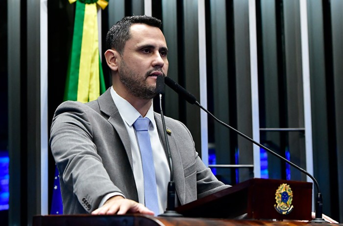 Cleitinho quer imposto a ser cobrado dos partidos