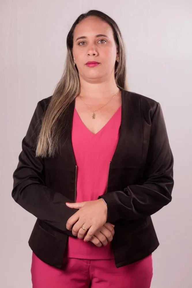 O Triunfo do Desapego Legislativo: Quando Votar sem Ler Vira Orgulho em Augustinópolis