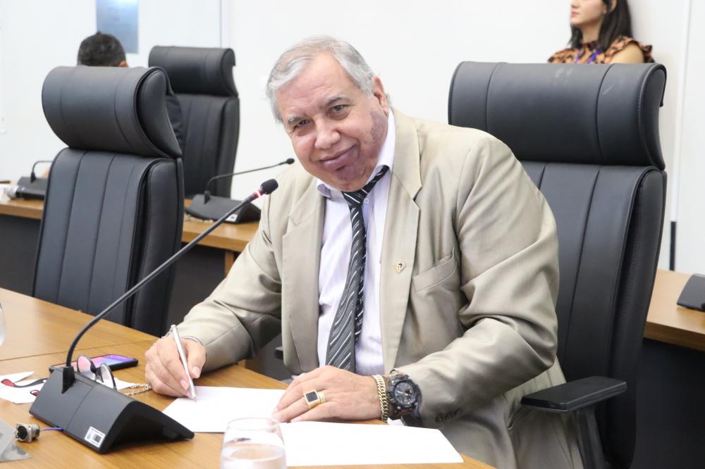 Construção de praça com academia ao ar livre e parque infantil na Quadra 104 Norte é requerida pelo vereador Jucelino Rodrigues