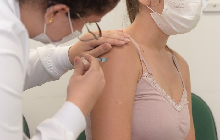 Secretaria de Saúde divulga cronograma de vacinação contra covid-19 e influenza para próxima semana