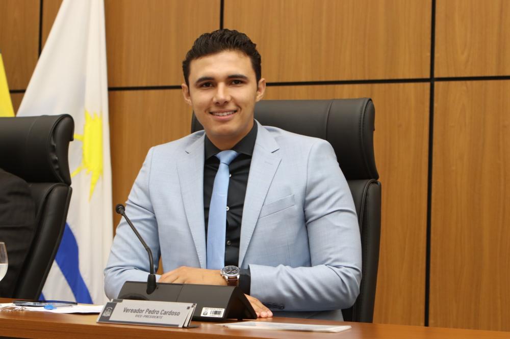 Vereador Pedro Cardoso solicita terraplanagem e casacalhamento da avenida perimentral no Setor Janaína