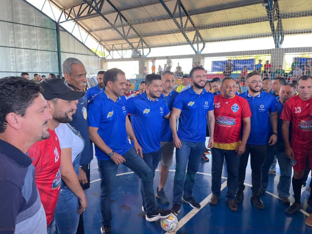 Marilon Barbosa prestigia abertura dos Jogos dos Servidores Públicos