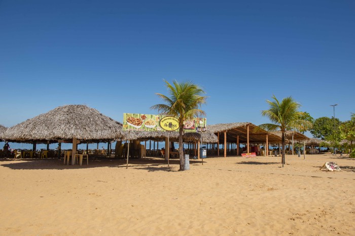 Procon faz pesquisa e dá dicas para aproveitar temporada de praias