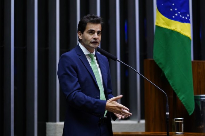 Projeto exige 2/3 de votos dos ministros do STF e STJ para mudar jurisprudência