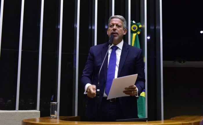 Lira pede a deputados que abandonem posições ideológicas e façam debate técnico da reforma tributária; acompanhe