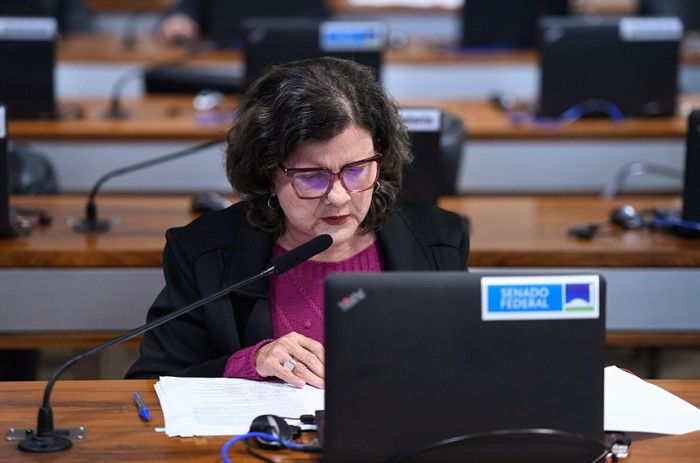 Projeto que concede bolsas de pesquisa para servidores é aprovado pela CE