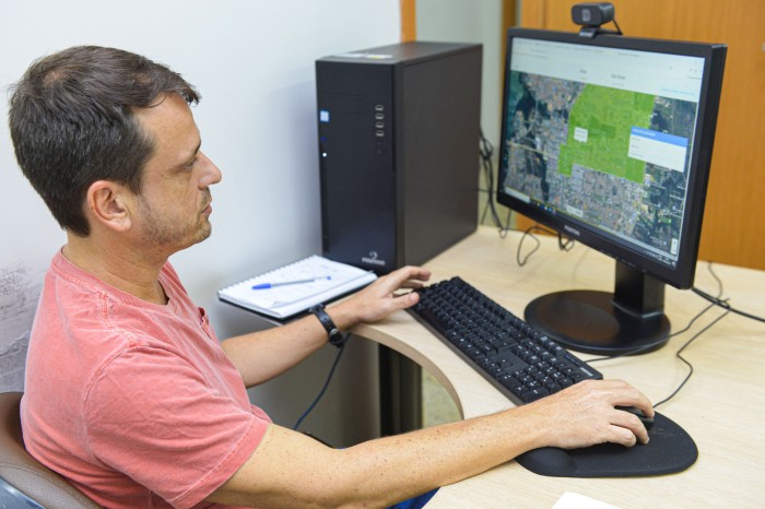 Formação sobre controle e qualidade de dados geoespaciais capacita técnicos para atualização de geoportal