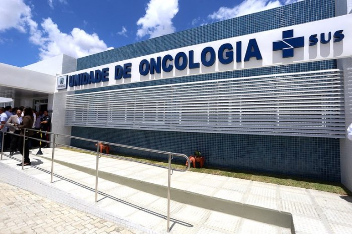Comissão discute projeto que institui política de prevenção e controle do câncer no SUS