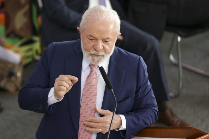 Lula quer premiar prefeitos que evitarem queimadas e desmatamento