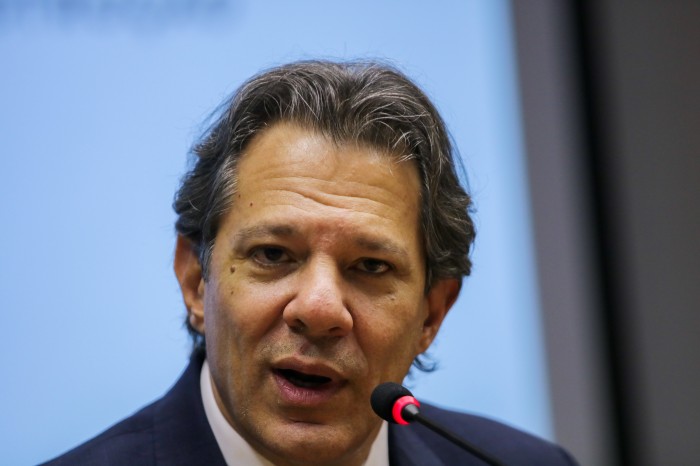Haddad estima que precatórios caiam para R$ 7 bilhões