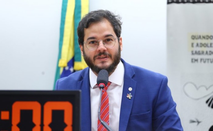Comissão ouve governo sobre políticas públicas para refugiados