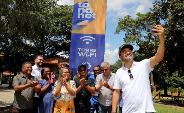 No Jalapão, governador entrega as primeiras torres de projeto que vai conectar comunidades tradicionais do Tocantins ao mundo