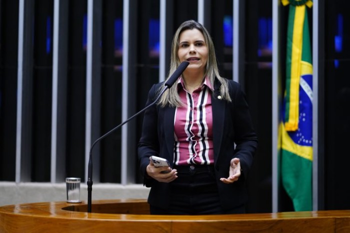 Comissão aprova projeto que cria adicional de 5% para aposentados da Previdência Social