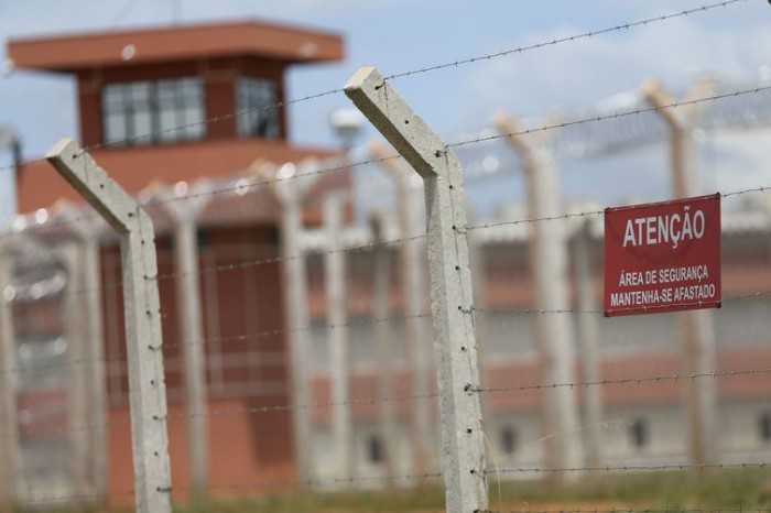 Relatório pede uso de câmeras por policial penal