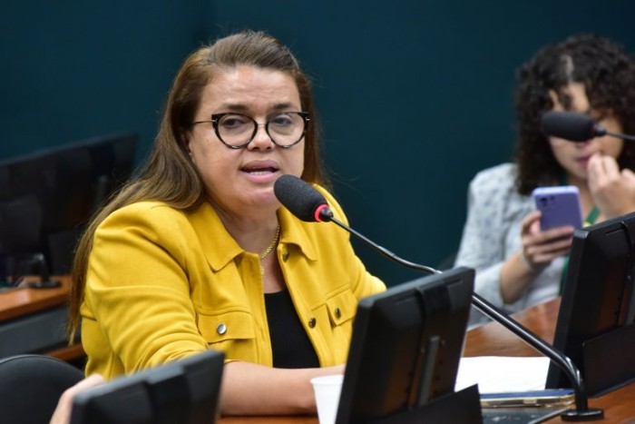 Comissão aprova projeto que obriga instrutores de trânsito a se reciclarem periodicamente