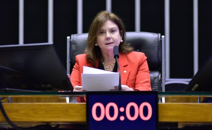 Comissão aprova projeto que exige divulgação nas empresas de campanhas contra HPV e câncer