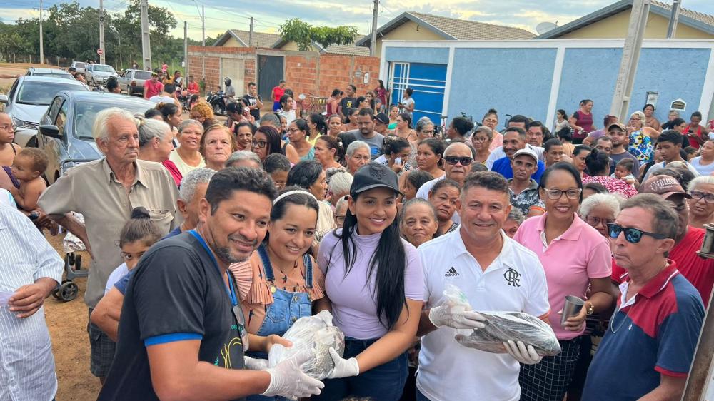 Deputada Vanda promove ação que beneficia famílias de Palmas com peixe durante a Semana Santa