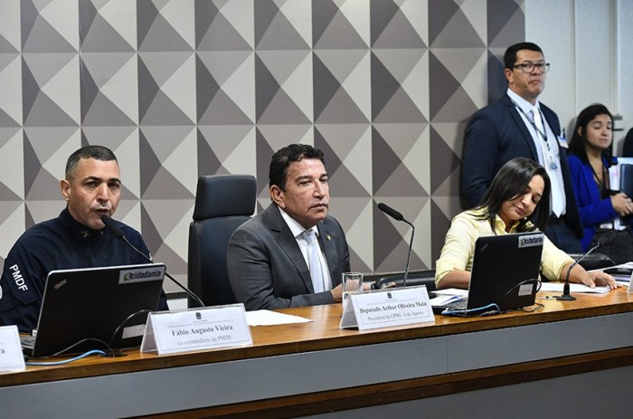 CPMI: ex-comandante da PM fica em silêncio; Eliziane aponta omissão