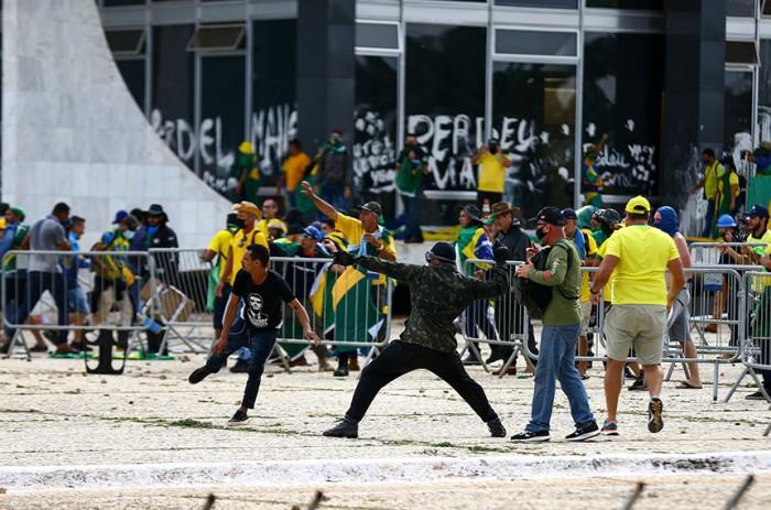 TV Senado lança documentário sobre a posse presidencial e os ataques de 8 de janeiro