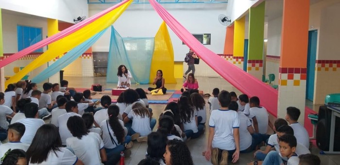 Escola Municipal Darcy Ribeiro realiza projeto de incentivo à leitura