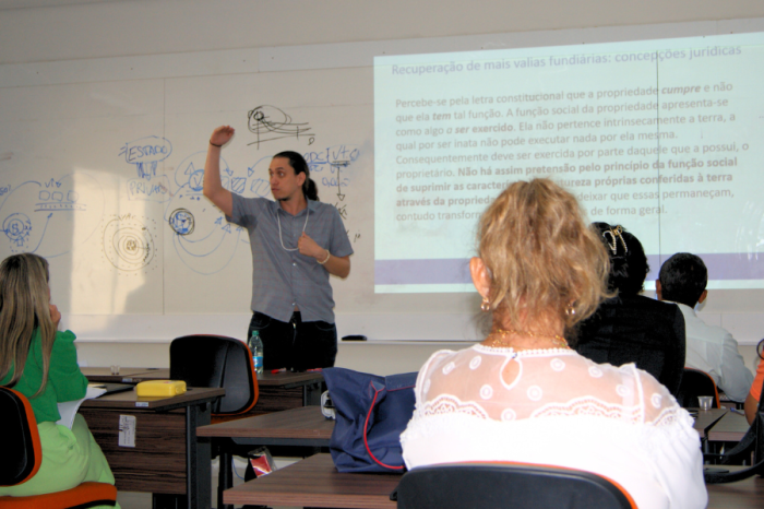 Curso apresenta instrumentos para gestão social da valorização do solo urbano de Palmas