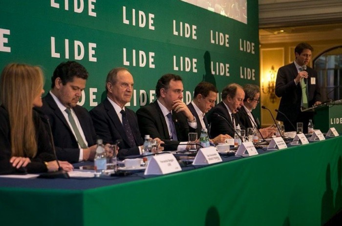 Pacheco sugere cronograma de iniciativas para combater déficit público