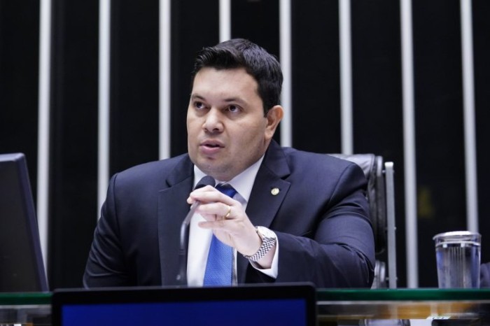 Comissão aprova medidas para incentivar o uso de veículos elétricos